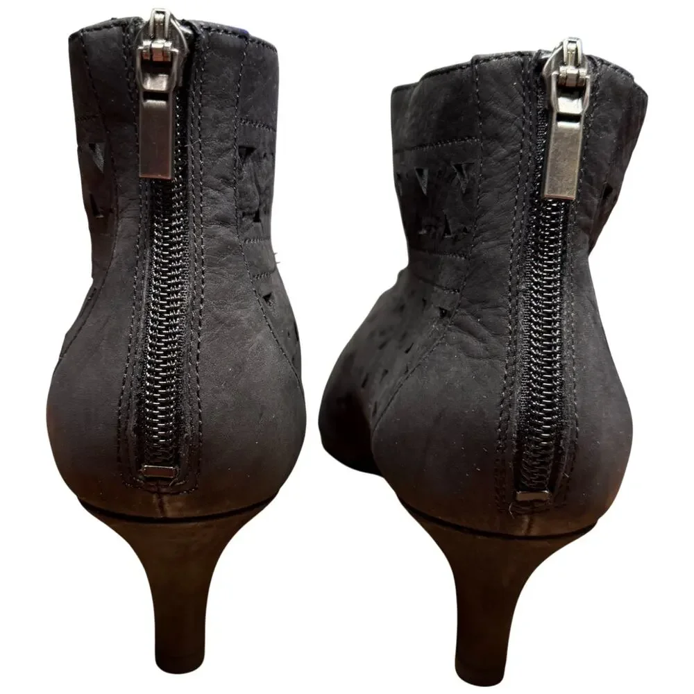 Rockport Total Motion Kalila Women's 10 Black Nubuck Booties Kitten Heel Cut Out